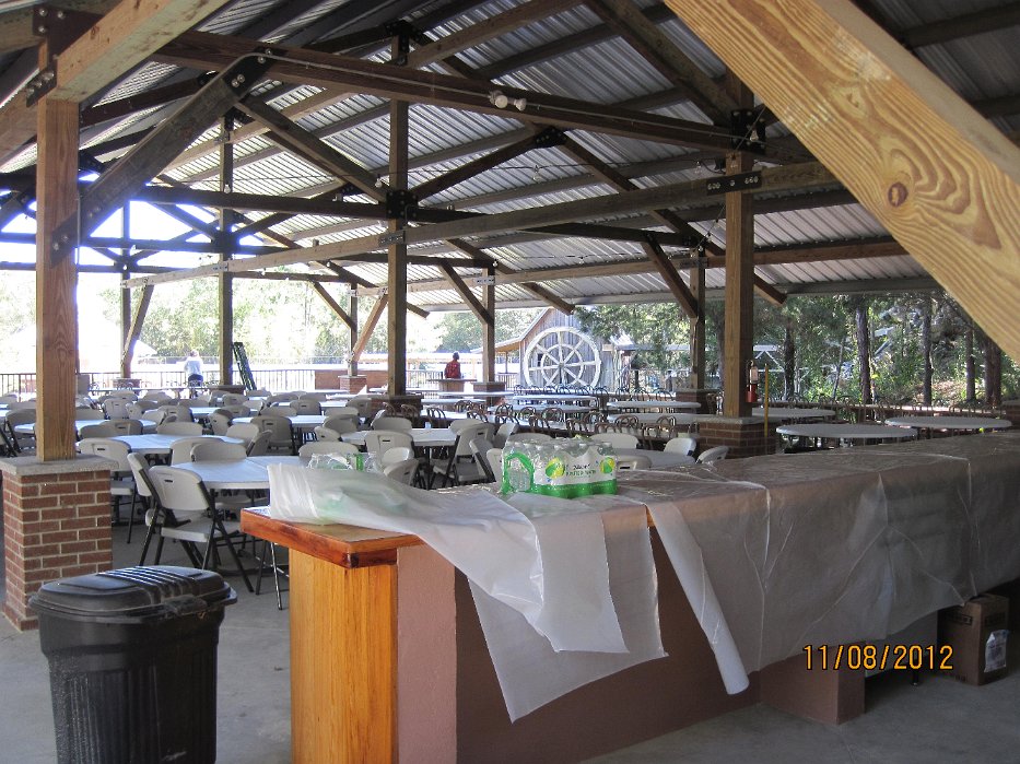 021-Williston RV Resort Outdoor Kitchen Area-05.jpg